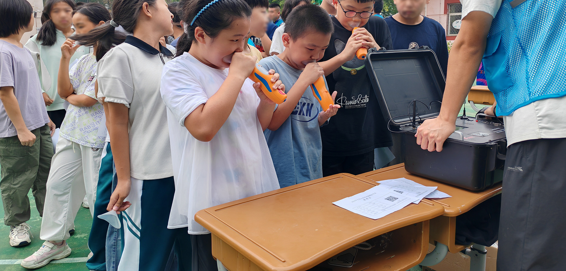 学校数据上报